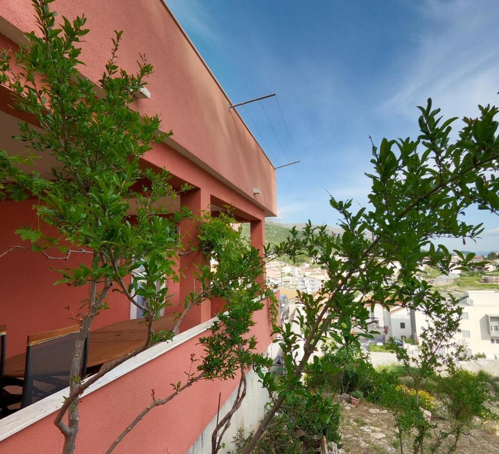 Lifestyle Apartment Подстрана Экстерьер фото