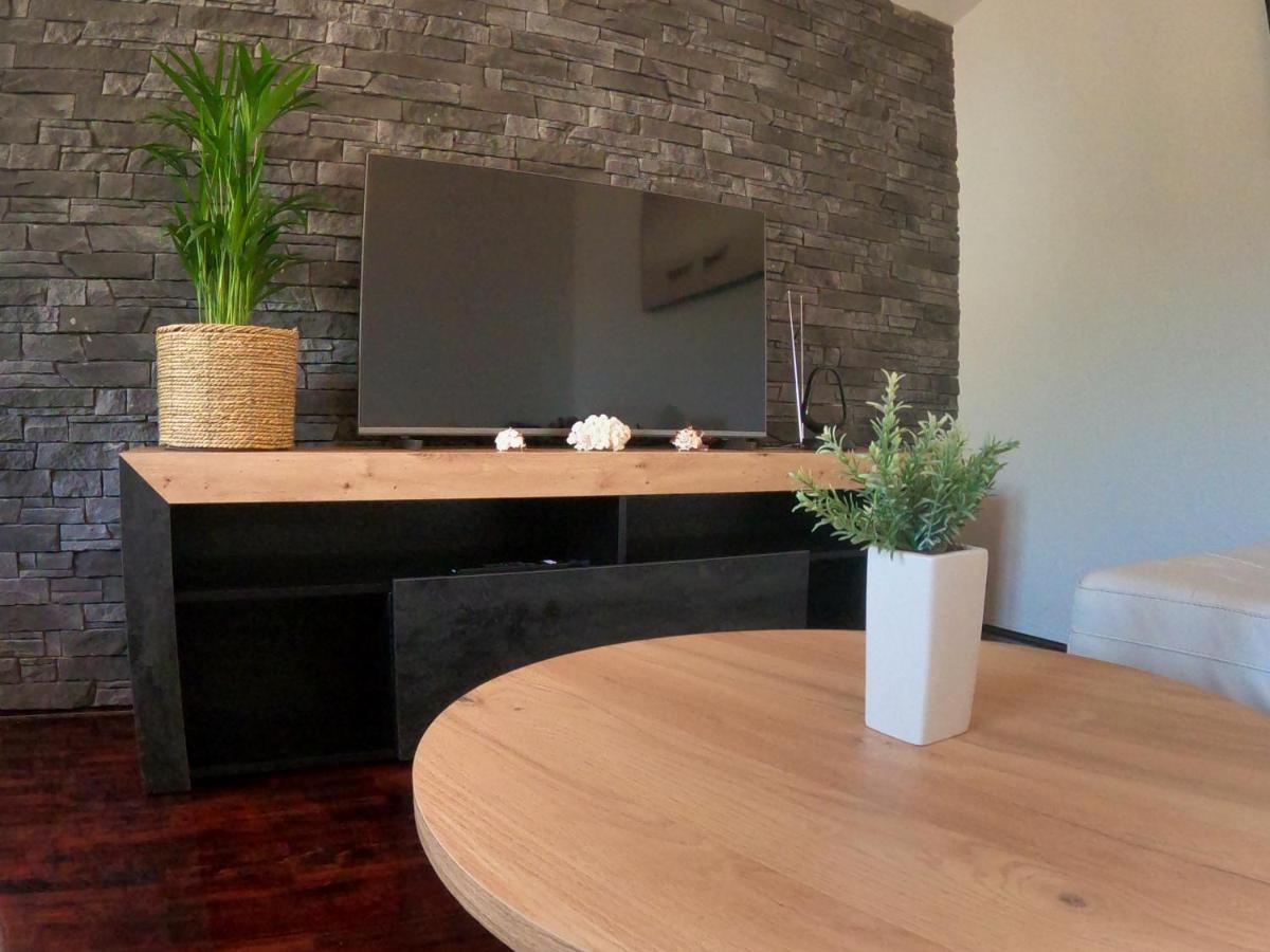 Lifestyle Apartment Подстрана Экстерьер фото