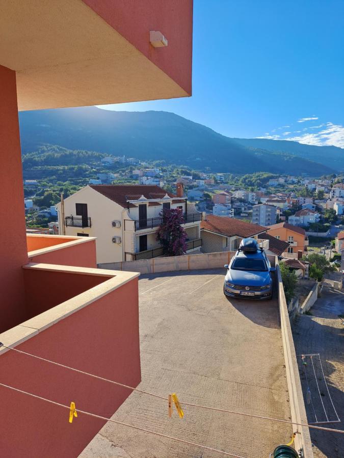 Lifestyle Apartment Подстрана Экстерьер фото